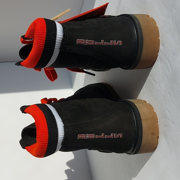 Timberland Chicago Bulls NBA x Mitchell & Ness Premium 6" boot (Youth Size 5.5) - Picture 8 of 16